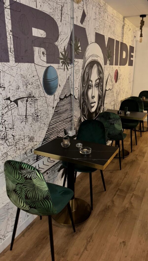 Piramide social club - Imagen 4